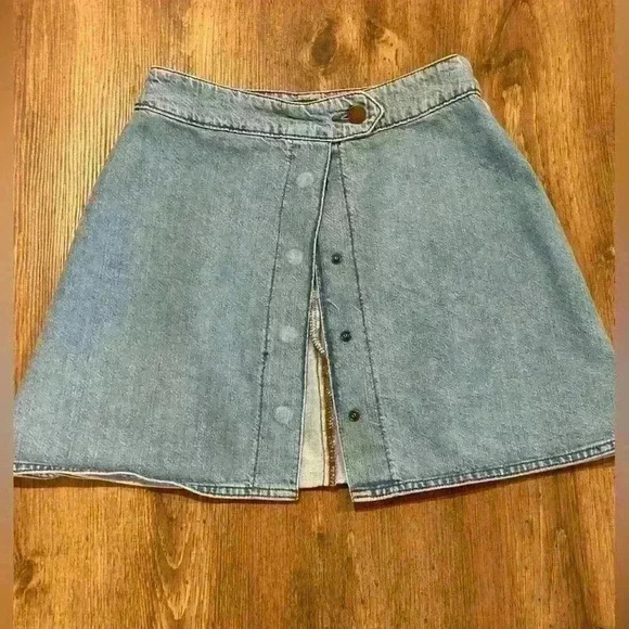 Zara Denim Mini Skirt Size XS - Picture 1 of 4